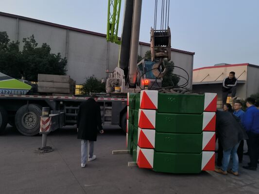 OEM Kualitas Tinggi Pasir Casting Bagian Besi 10 Ton Counterweight untuk Crane