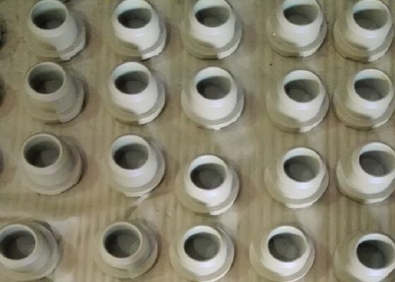OEM Kualitas Tinggi Pasir Cast GG20 HT200 Gray Iron Floor Tile Disa Produk