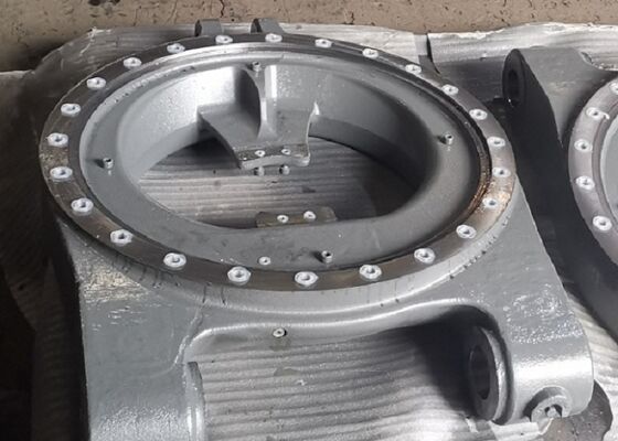 Suku Cadang Besi Cor Cor Pasir OEM yang Terhubung dengan Permukaan Halus untuk Mesin Pertanian