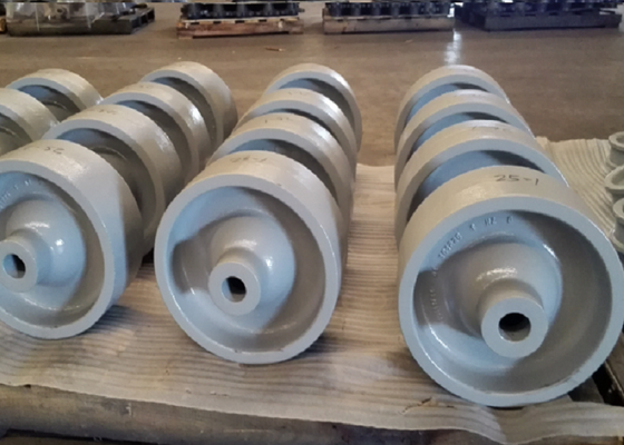 OEM Pasir Casting Bagian Besi Untuk Truk Forklift Hub Belakang Akhir Lukisan Dengan Dimensi yang Tepat
