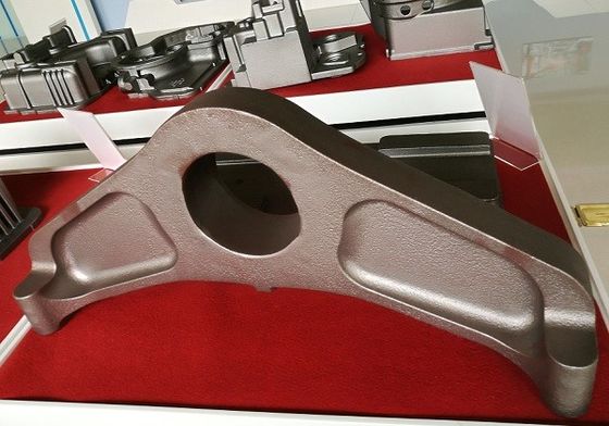 Suku Cadang Sand Cast Iron OEM yang Disesuaikan untuk Mesin Kereta Api Konstruksi