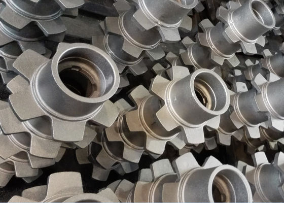 OEM Pasir Casting Bagian Besi Untuk Truk Forklift Hub Belakang Akhir Lukisan Dengan Dimensi yang Tepat