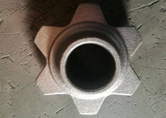 Bagian belakang mesin pertanian pengecoran pasir Hub belakang dengan bahan besi ulet