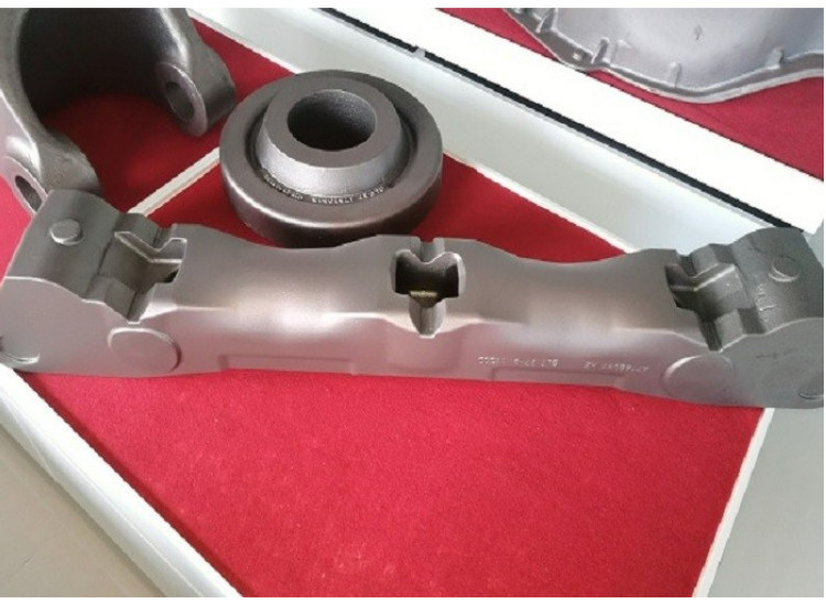 Roller Besi Cor Cor Sand Berkualitas Tinggi OEM ADI 1050-5 Dengan Kekuatan Dan Ketangguhan Tinggi
