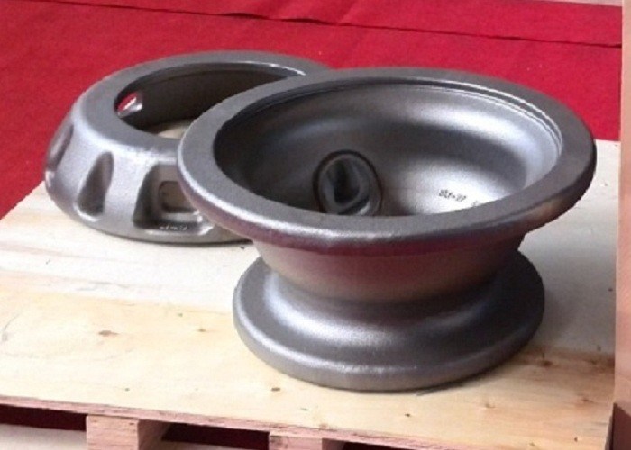 Penyangga Roda Besi Cor Cetakan Pasir Berkualitas Tinggi OEM untuk Truk Bahan FCD550 GGG55 QT550