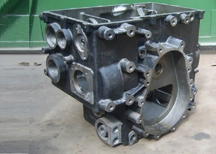 Suku Cadang Mesin Tuang Besi OEM Forklift Truck Machining Dengan Toleransi Machining Kecil untuk Mesin Industri