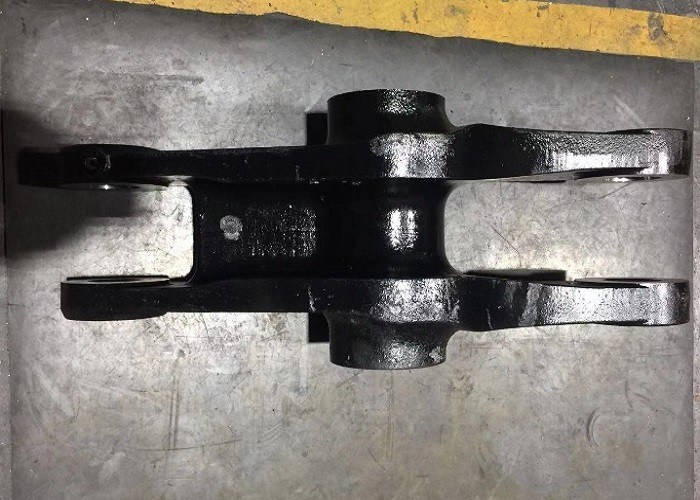 Warna Hitam Bagian Mesin Pertanian Link Pasir Cast Duktil Besi QT550 OEM Kinerja Tinggi