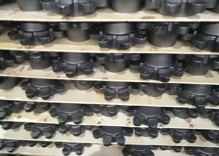 OEM Kualitas Tinggi Pasir Cast Iron Trunnion Cap untuk Machining Forging Forklift Trucks